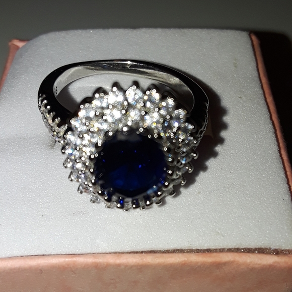 Sterling silver sapphire ring size 6, new - Picture 5 of 8